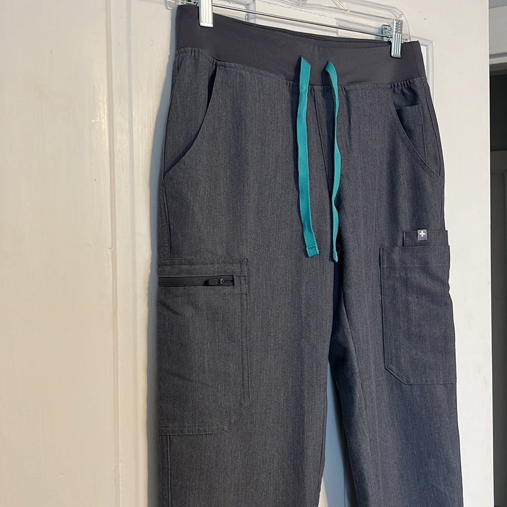 Figs Yola Skinny Scrub Pant Graphite Gray Small - Picture 4 of 5